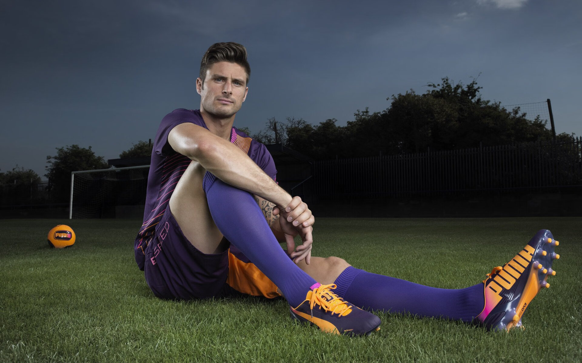 爱游戏-乌拉圭男足在巴黎奥运会比赛中以2-1击败荷兰，乌拉圭足球2010